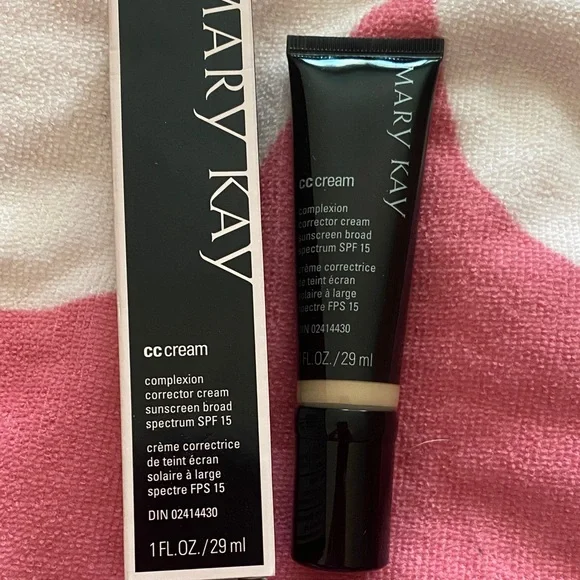 Mary Kay CC Cream - Natural Beige - Picture 1 of 4